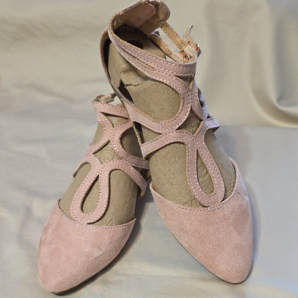 LC Lauren Conrad Pink Flats